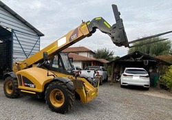 Manipulador Telescópico Caterpillar TH414C Año 2016 13,7 Mts 7939 Hrs